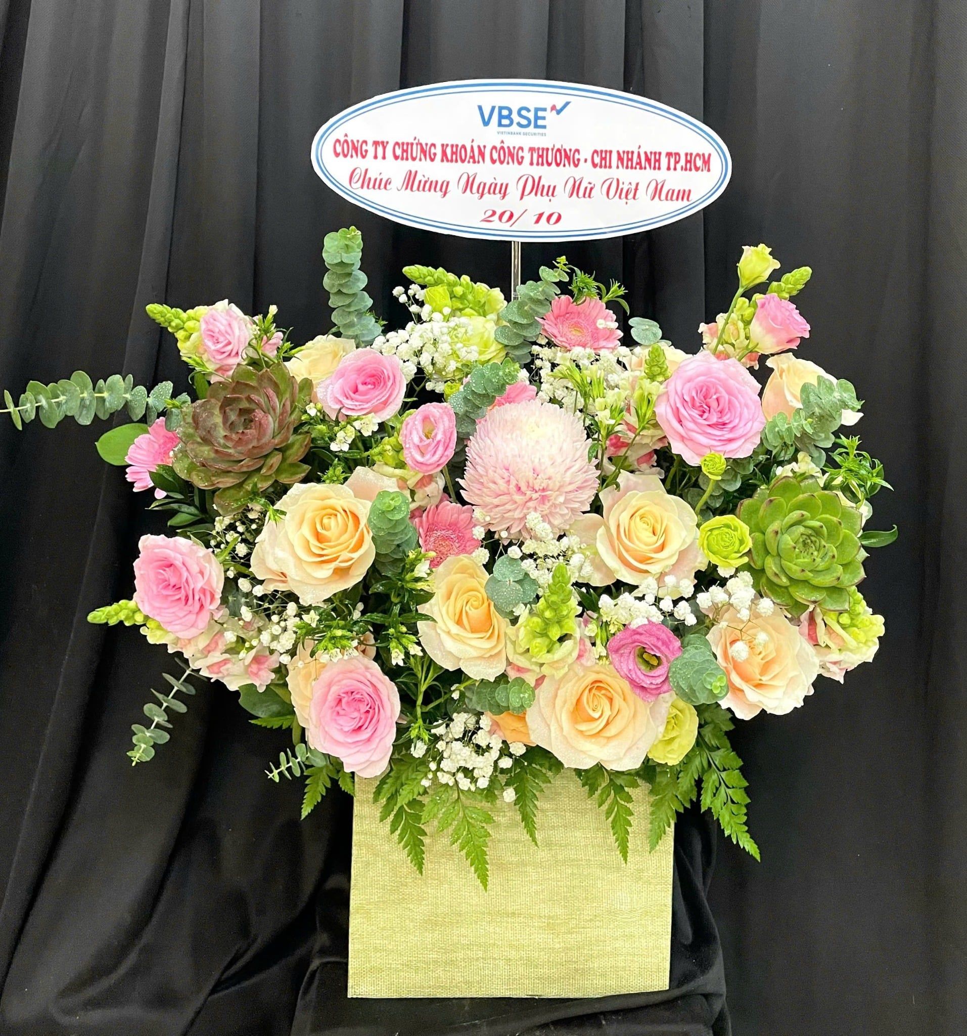  Hoa Cắm Hộp Sắc Hoa Bình Yên - HCH70 