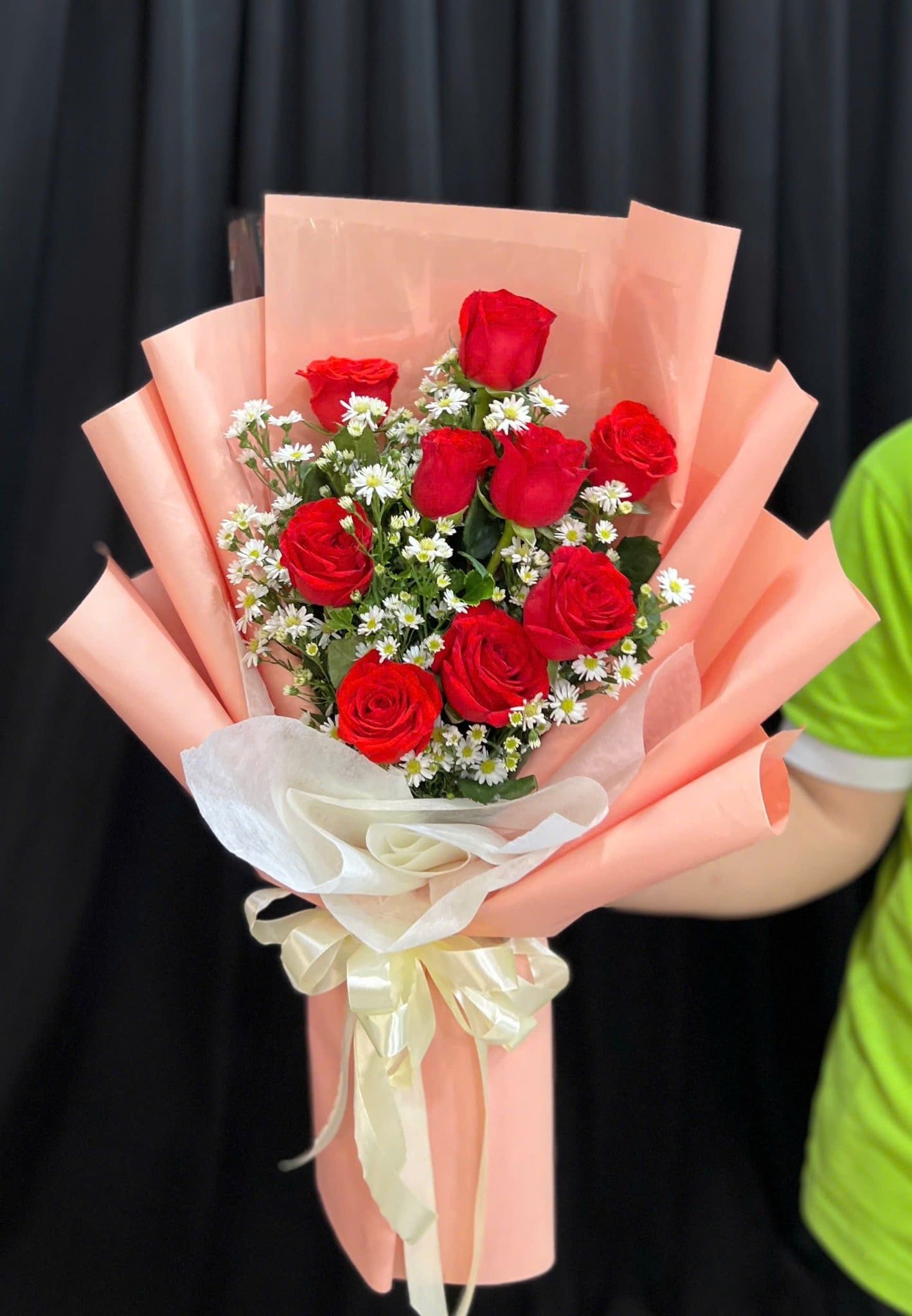  Bó Hoa Lời Thương Đỏ Thắm - HBD42 