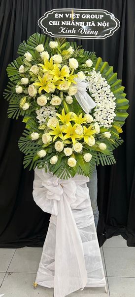 Vòng Hoa Chia Buồn Tiễn Đưa Trang Nghiêm - HTL48