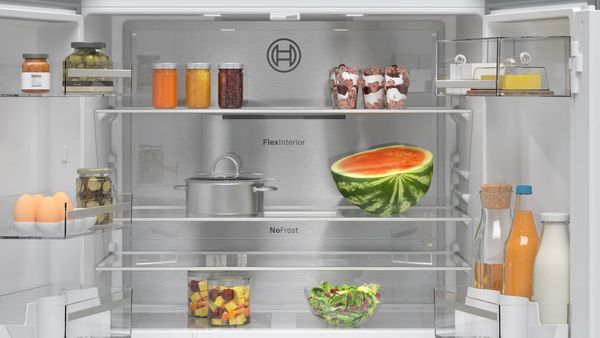 Tủ lạnh Side by side Bosch KFN96APEAG - Series 4 605L