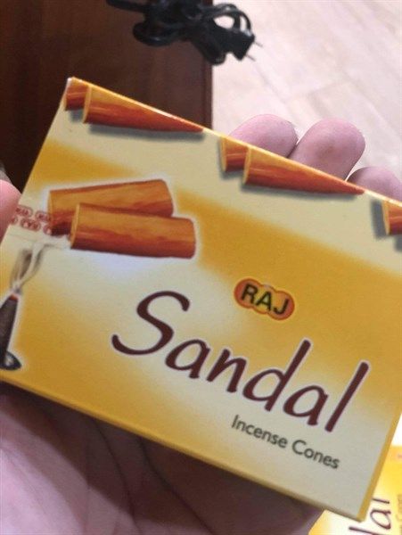  Trầm Nụ Sandal Hộp Lớn 