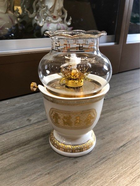  Đèn dầu KNMĐ nhỏ 