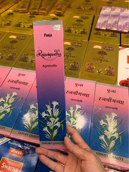  Nhang RAJANIGANDHA 