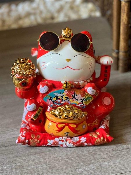  Mèo Chiêu Tài Áo Đỏ 