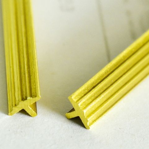 NẸP ĐỒNG T8 SỌC