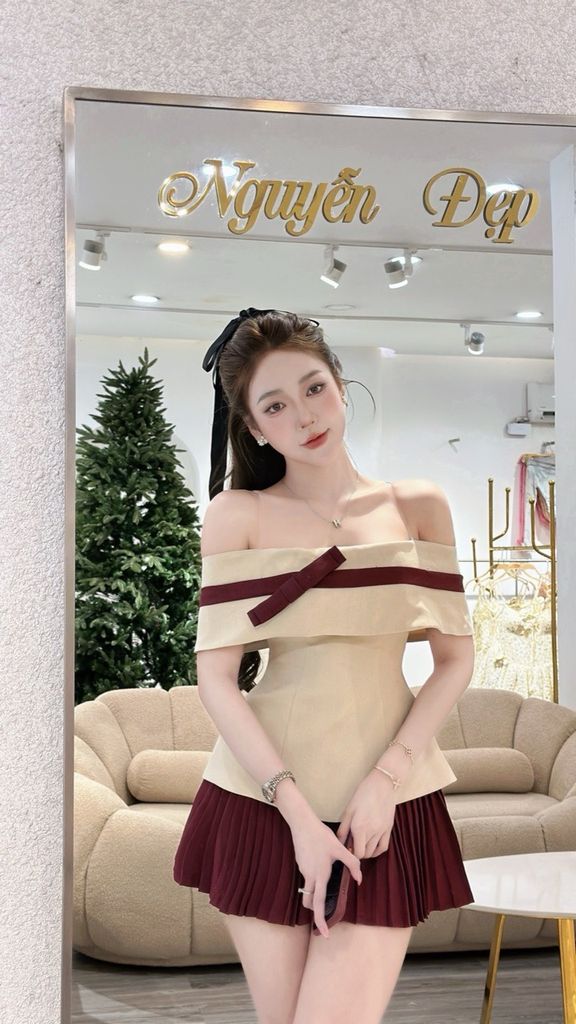 Set áo bẹt vai viền nơ phối cv dập li (L17)