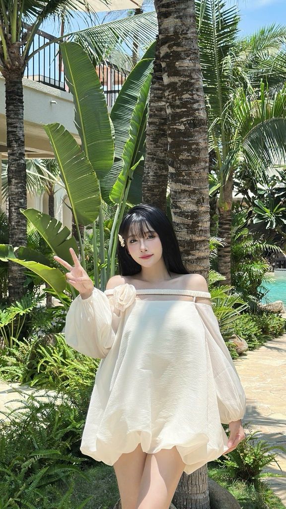 Đầm babydoll bẹt vai bo chun đính hoa (H06)