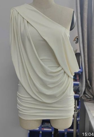 Đầm lệch vai dáng ôm (G50)