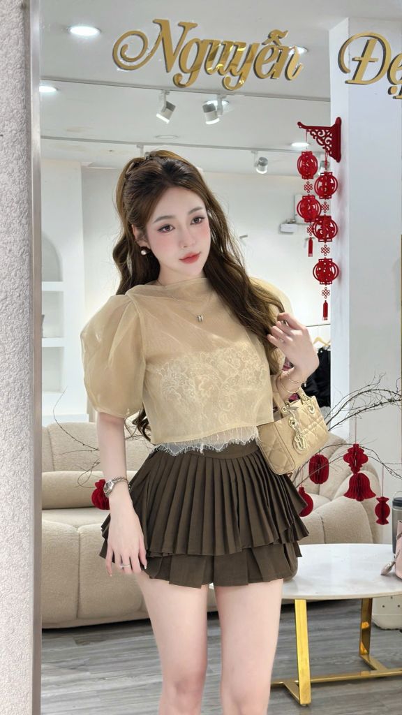 Set 3 chi tiết gồm áo quây ren, áo lưới ngoài và chân váy tầng xếp li (O73)