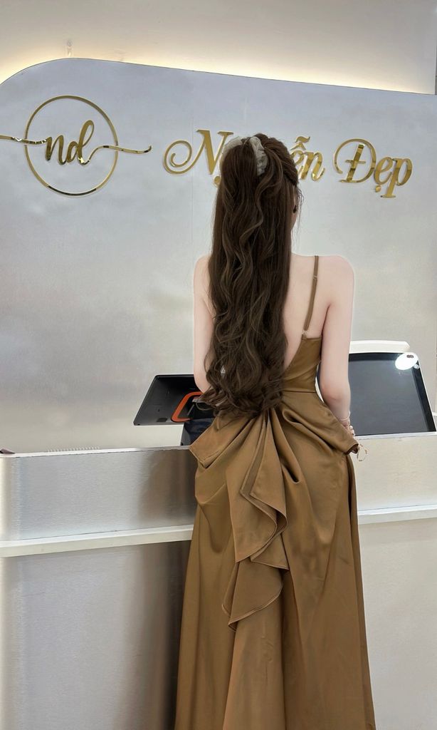 Đầm Lụa Tiểu Thư Hở Lưng – Nơ Xếp Tinh Tế (K13)