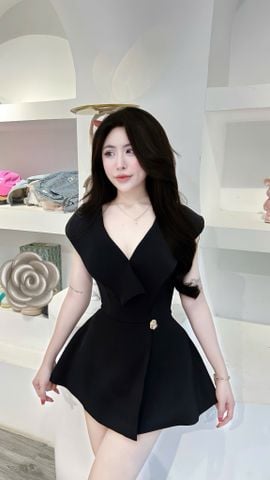 Đầm cổ v gấp nếp kèm tag hoa (f55)