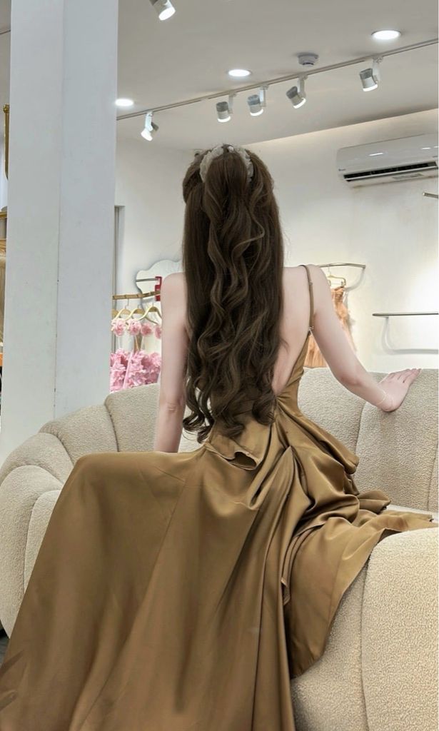 Đầm Lụa Tiểu Thư Hở Lưng – Nơ Xếp Tinh Tế (K13)