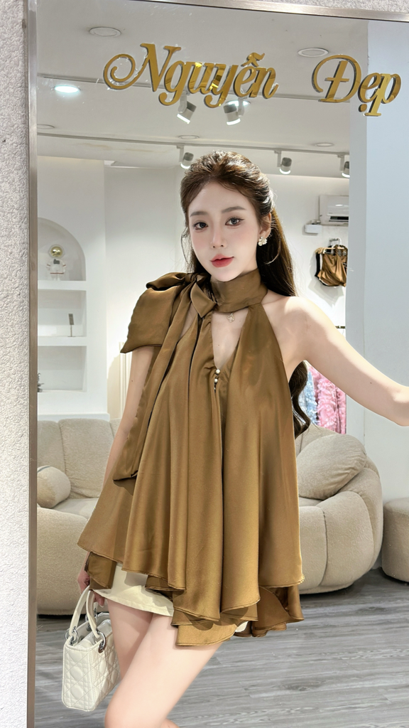 Áo yếm lụa dây nơ đính nút ngọc (J25)