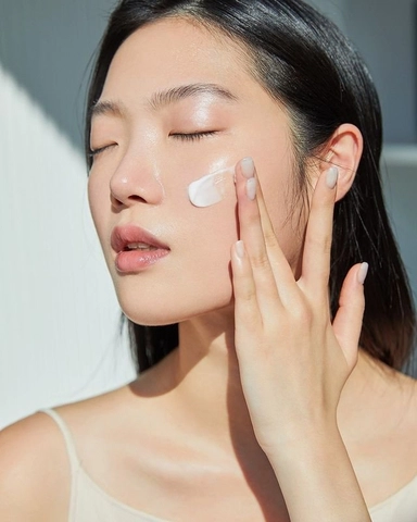 Kem Dưỡng Ẩm Ohui Miracle Moisture Ceramide Boosting Cream 60ml