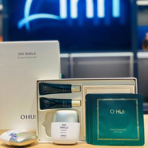 Chống Nắng Dạng Sữa OHUI Day Shield Sunquid Special Set