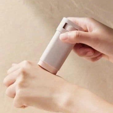 Kem Chống Nắng Dạng Thỏi SUM37 Sun Away Velvet Sun Stick SPF 50+/PA++++ 18G