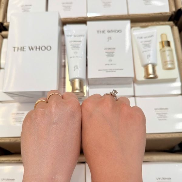 Bộ Kem Chống Nắng Nâng Tone The Whoo UV Ultimate Brightening Tone Up Sunscreen Special Set