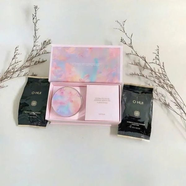 Phấn Nước Dưỡng Ẩm Ohui Ultimate Cover Cushion Moisture Flower Edition Set (tặng kèm 2 lõi)