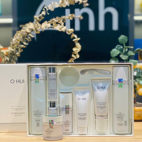 Bộ Dưỡng Trắng Da OHUI Extreme White Set 4pcs Special Set