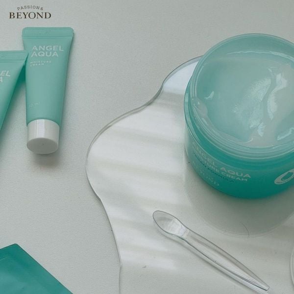 Kem Dưỡng Ẩm Làm Dịu Da Beyond Angel Aqua Moisture Cream (150mlx2)