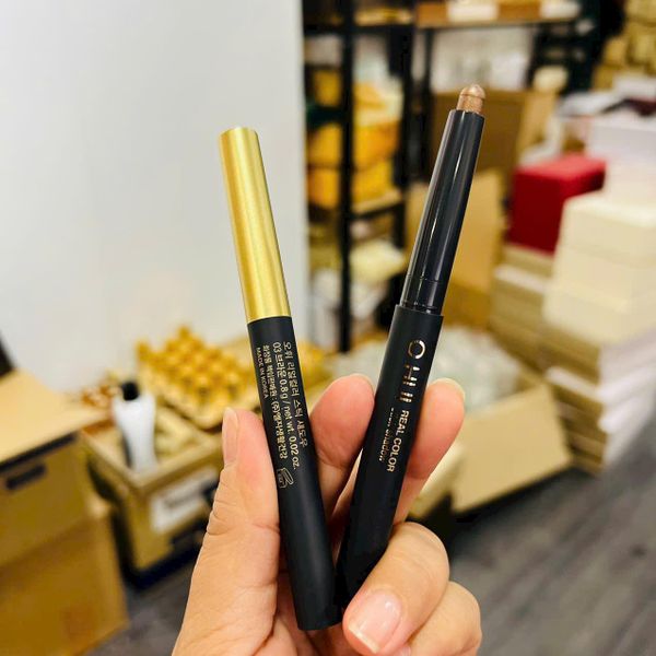 Phấn Mắt Ohui Real Color Eye Shadow Stick Tone Nâu