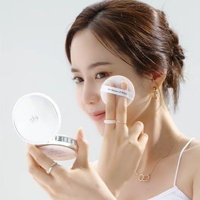 Set Phấn Nước Dưỡng Trắng Whoo Gongjinhyang Seol Radiant White Moisture Cushion SPF50+/PA++++
