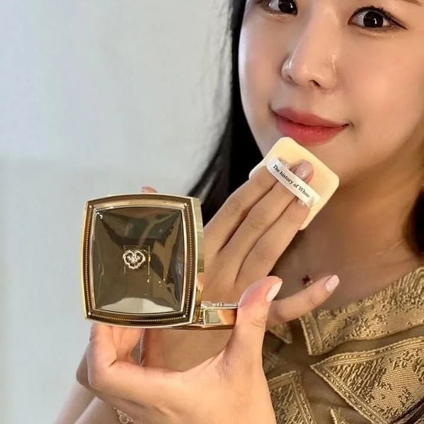 Phấn Phủ Tái Sinh Da Cao Cấp Whoo Cheongidan Radiant Essence Powder Pact SPF30/PA+++