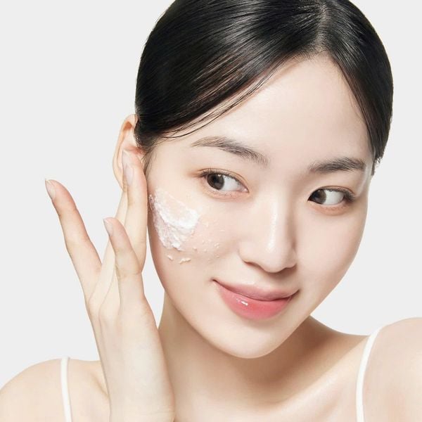 Sữa Rửa Mặt Tẩy Da Chết Chiết Xuất Từ Gạo Sum37 Secret Rice Nuruk Daily Exfoliating Cleanser 160g