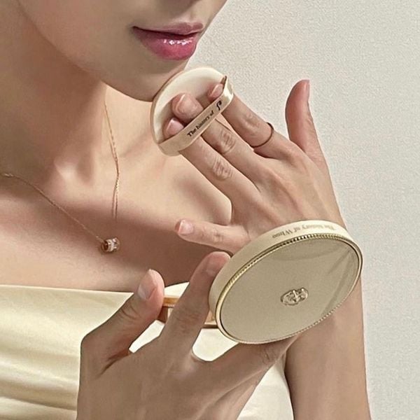 Phấn Nước Trang Điểm Ngăn Lão Hóa Whoo Gongjinhyang Mi Luxury Golden Cushion Glow Nội Địa