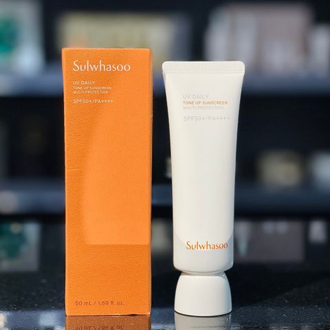 Kem Chống Nắng Nâng Tone Trắng Da Sulwhasoo UV Daily Tone Up Sunscreen Multi Protection SPF50+++ 50ml