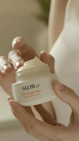 Kem Dưỡng Trắng Cấp Ẩm SUM37 Time Energy Bright Luminous Cream 50ml