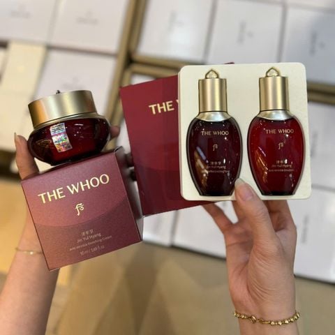 Bộ Kem Dưỡng Da Ngăn Ngừa Lão Hóa The Whoo Jinyulhyang Anti-Wrinkle Enriching Cream Tặng Kèm Hoa Hồng Và Sữa Dưỡng