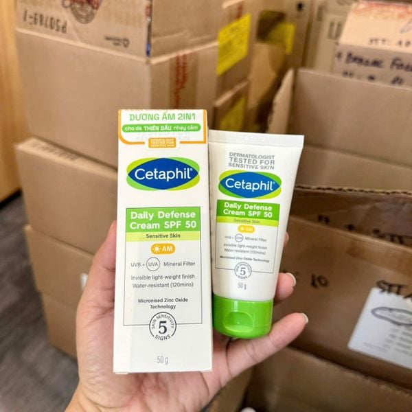 Kem chống nắng dưỡng ẩm 2in1 nâng tông tự nhiên cho da thiên dầu nhạy cảm Cetaphil Daily Defense Cream SPF50 50G