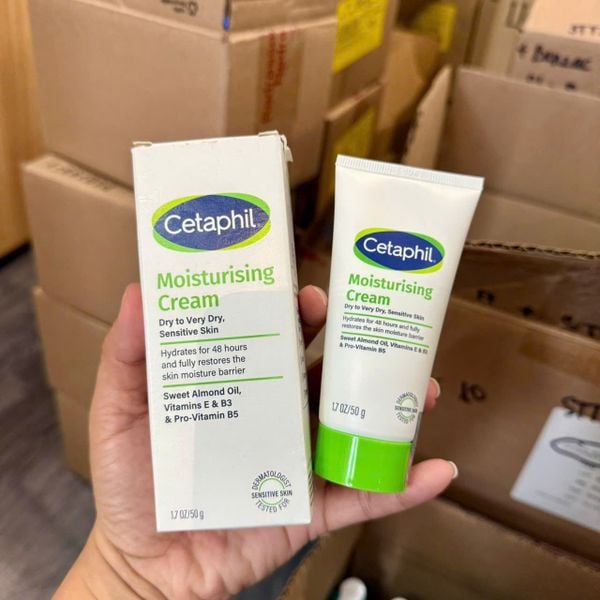Kem dưỡng ẩm dành cho da khô đến rất khô và kể cả da nhạy cảm Cetaphil Moisturising Cream
