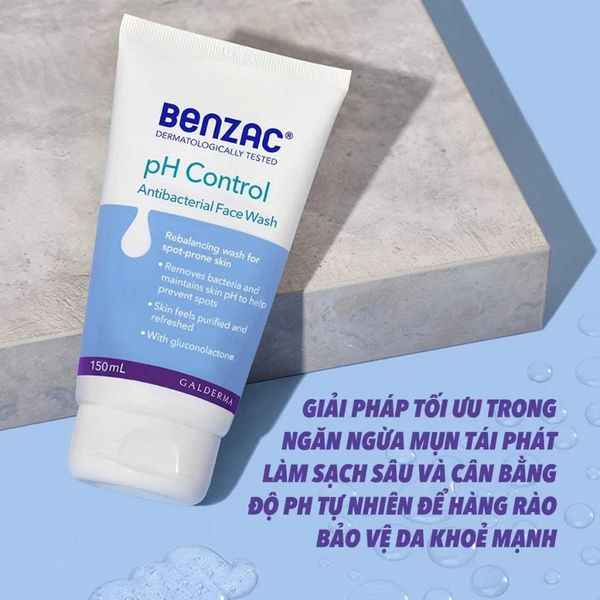 Sữa rửa mặt giúp diệt khuẩn & cân bằng pH cho da mụn BENZAC pH Control Antibacterial Wash 150ml