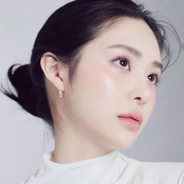 Phấn Nước Dưỡng Ẩm Ohui Ultimate Cover Cushion Moisture Flower Edition Set (tặng kèm 2 lõi)