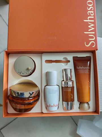 [Phiên bản giàu dưỡng] Bộ Kem Dưỡng Chống Lão Hóa Nhân Sâm Sulwhasoo Concentrated Ginseng Rejuvenating Perfecting Rich