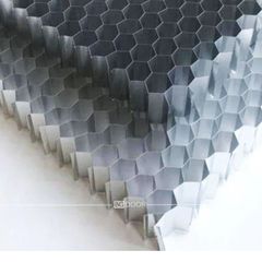 CỬA NHỰA LÕI NHÔM TỔ ONG MÃ MÀU 41