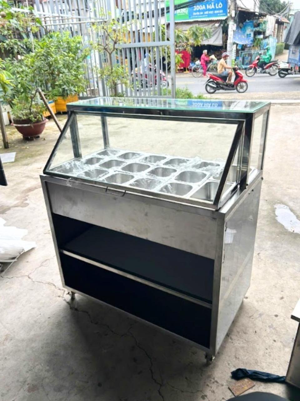  Tủ Giữ Lạnh Topping 17 Khay (15 Khay 1/6 + 2 Khay 1/4) 