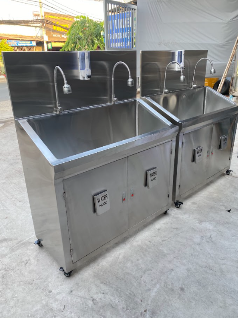  Chậu Rửa Tay Đôi Inox, Lọc RO, Tiệt Trùng UV, Gối Nhấn Nước 