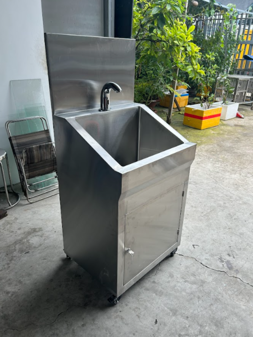  Bồn Rửa Tay Inox 304 Vô Trùng | Tích Hợp Lọc RO, Diệt Khuẩn UV, Vòi Cảm Ứng 