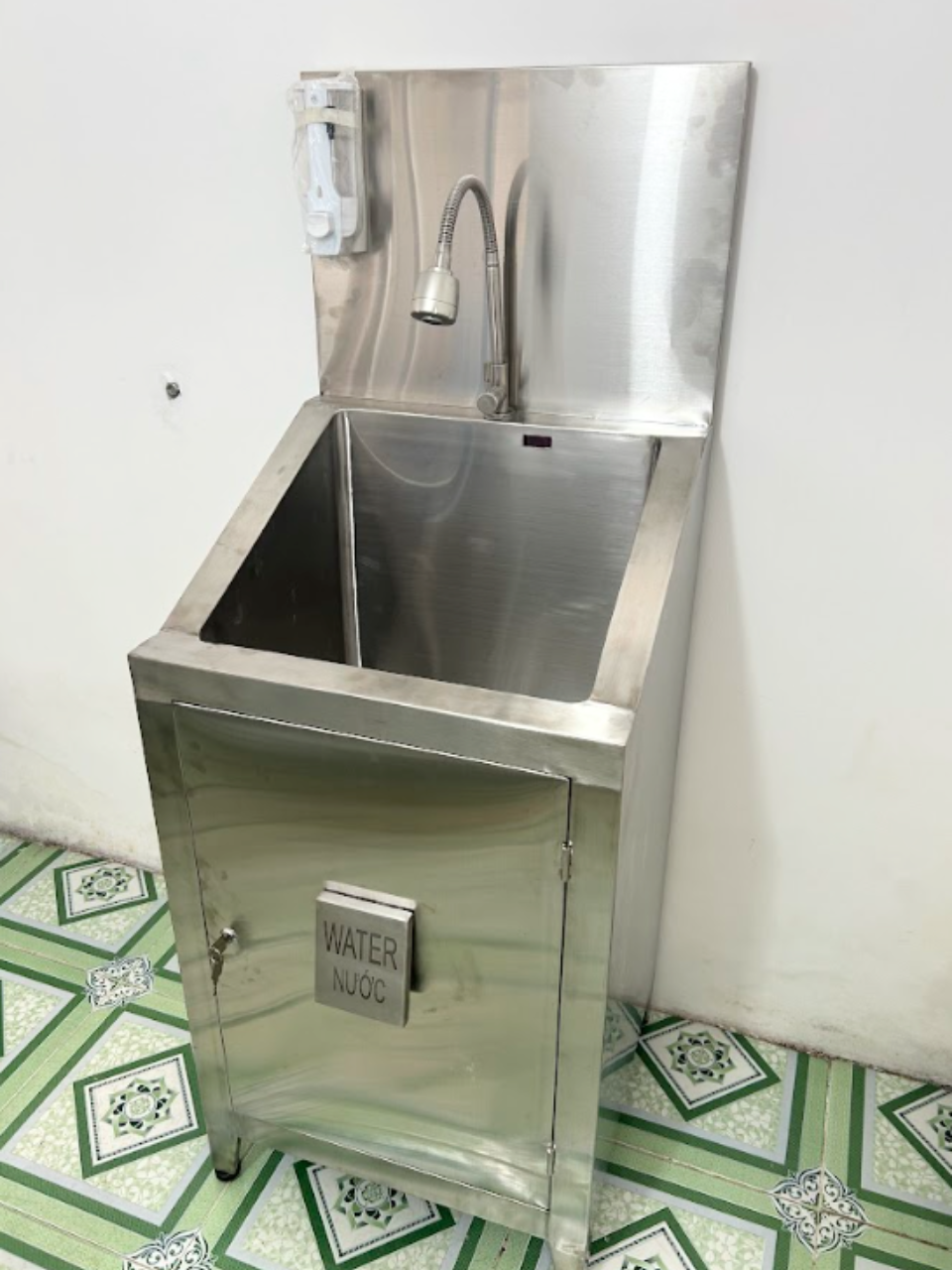  Thiết Bị Rửa Tay Tự Động Inox 304, Lọc RO, Vòi Cảm Ứng, UV - Mẫu 2 