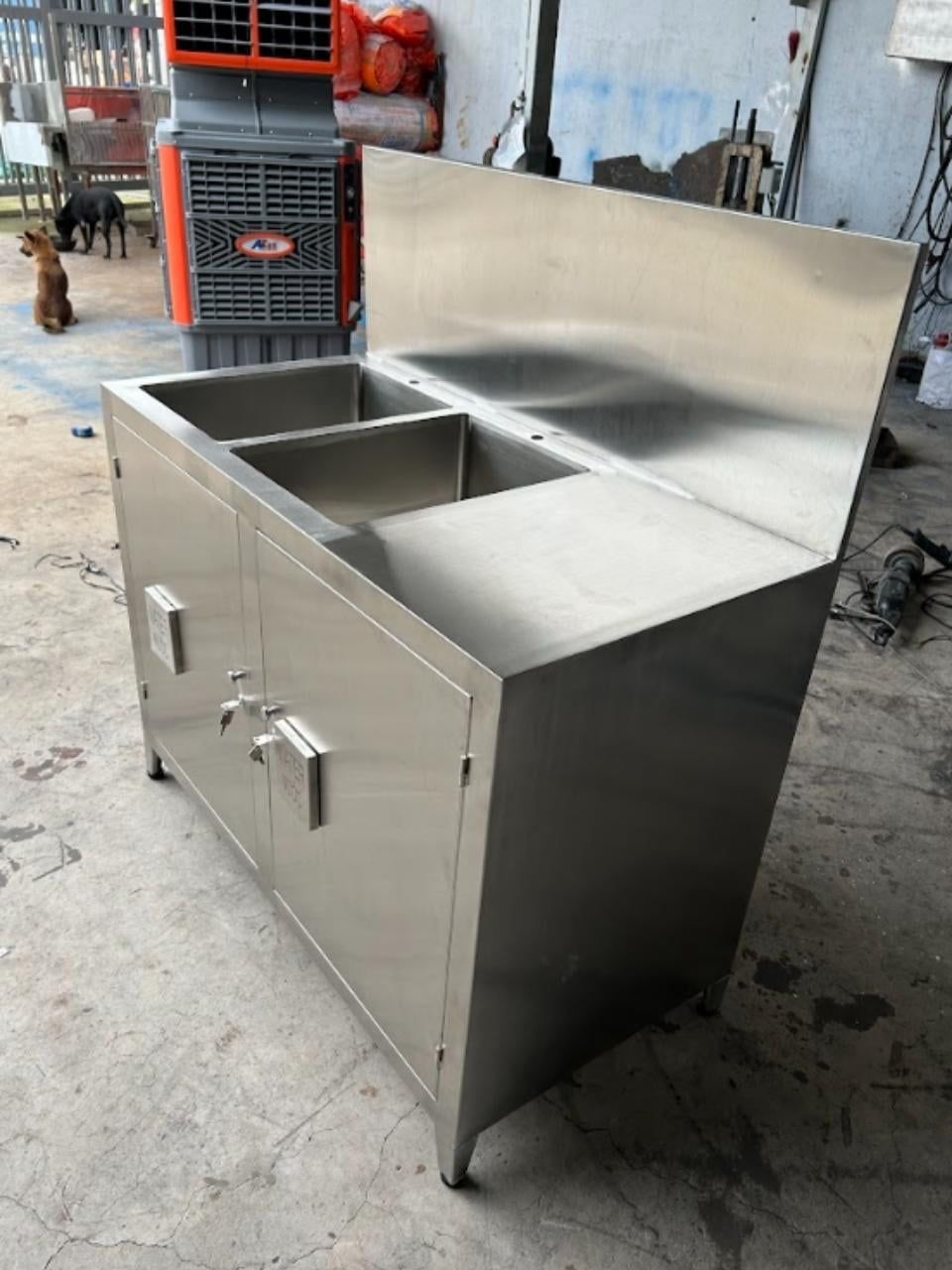  Bồn Rửa Ngâm Dụng Cụ Y Tế 2 Hộc Inox Tích Hợp Gối Nhấn Nước | Bàn Thao Tác 1300 mm 