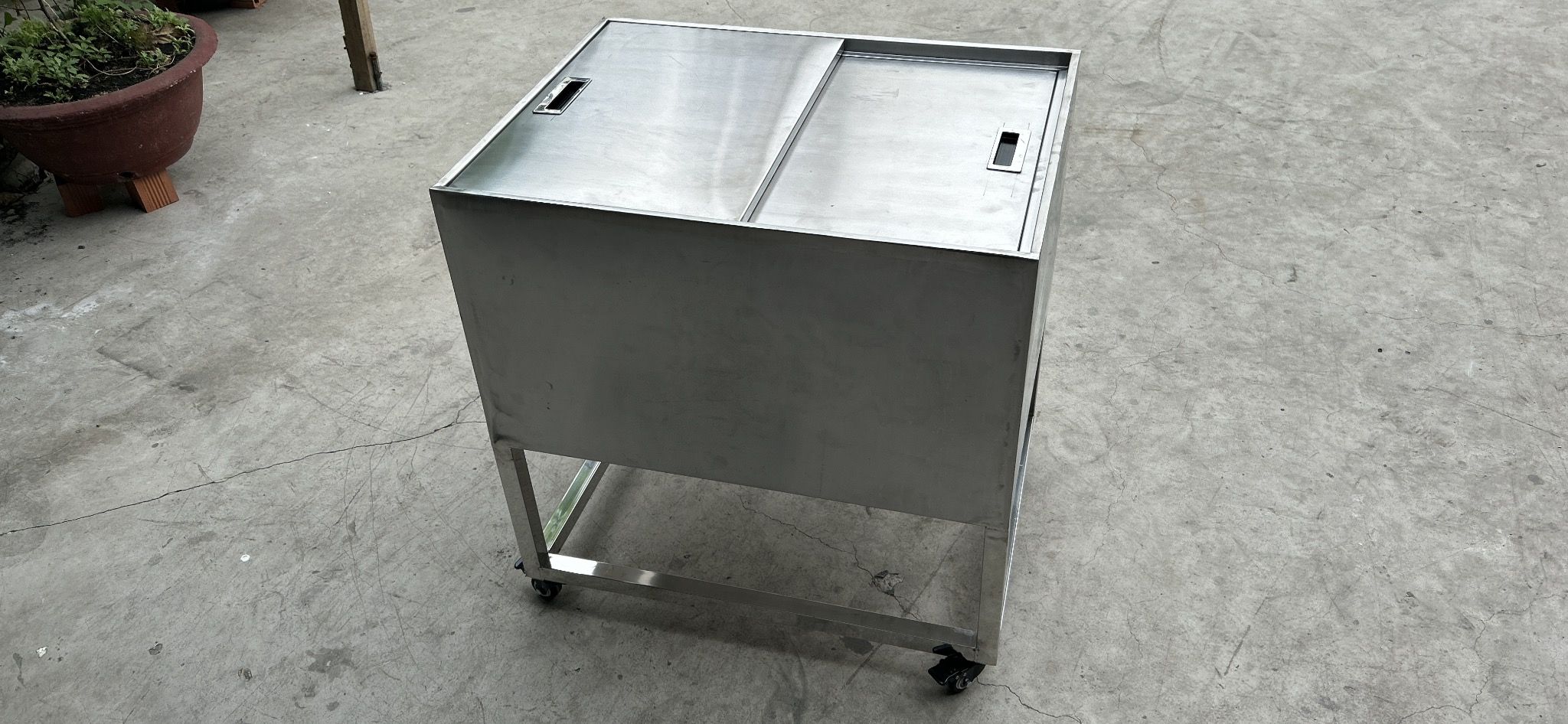  Thùng Đá Inox 3 Lớp, 2 Nắp Trượt 