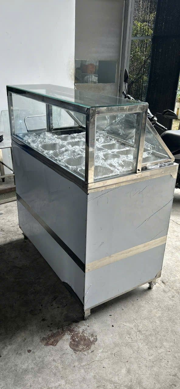  Tủ Giữ Lạnh Topping 17 Khay (15 Khay 1/6 + 2 Khay 1/4) 