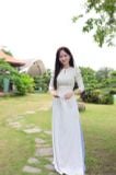  Áo dài gấm trắng 2 nơ xinh xắn 