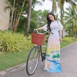  Áo dài Chân Tranh Tháp Eiffen dòng sông thơ 