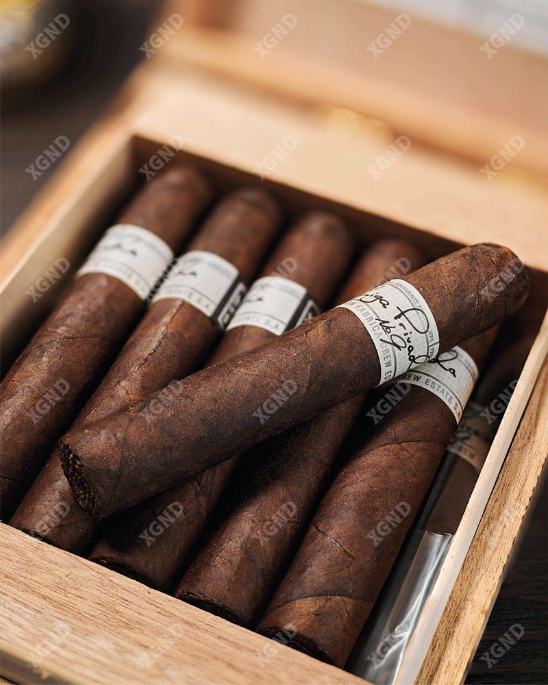 liga-privada-no.-9-robusto-oscuro-8_9b671e8fe4364dbabf54c658daa5dcad.jpg