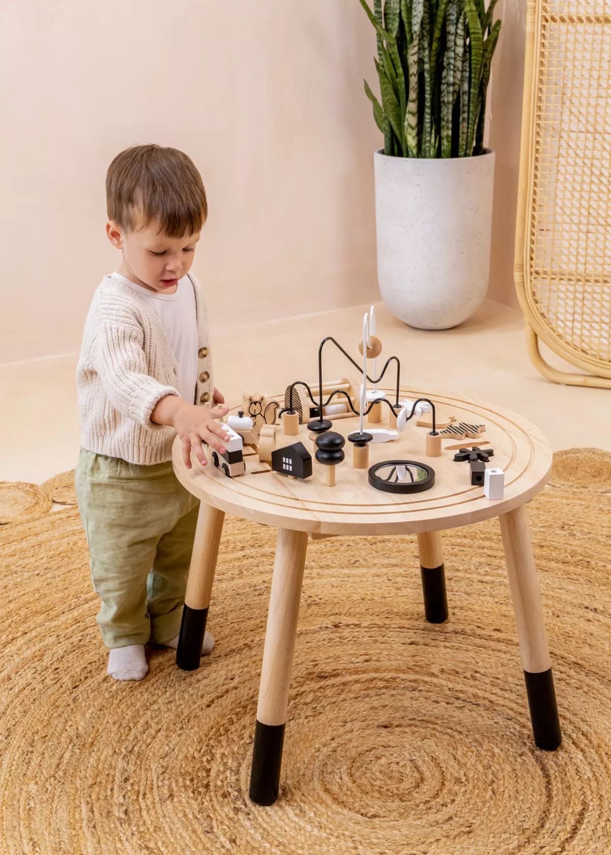  (A) Bàn Chơi Tròn Bận Rộn LouLou by Vinaquick 