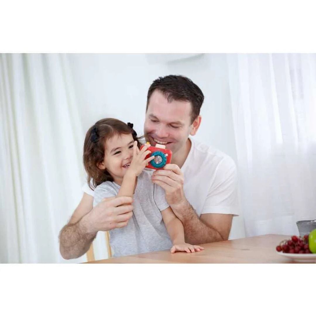  Đồ Chơi Gỗ PlanToys Máy Ảnh My First Camera Cho Bé 18M+ 
